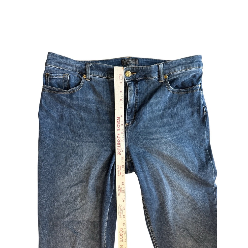 Chico’s — Classic Straight-Leg Blue Jeans 👖 Size 14 - Picture 3 of 8